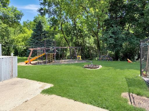 755 W 1st Street S, Cottonwood, MN 56229