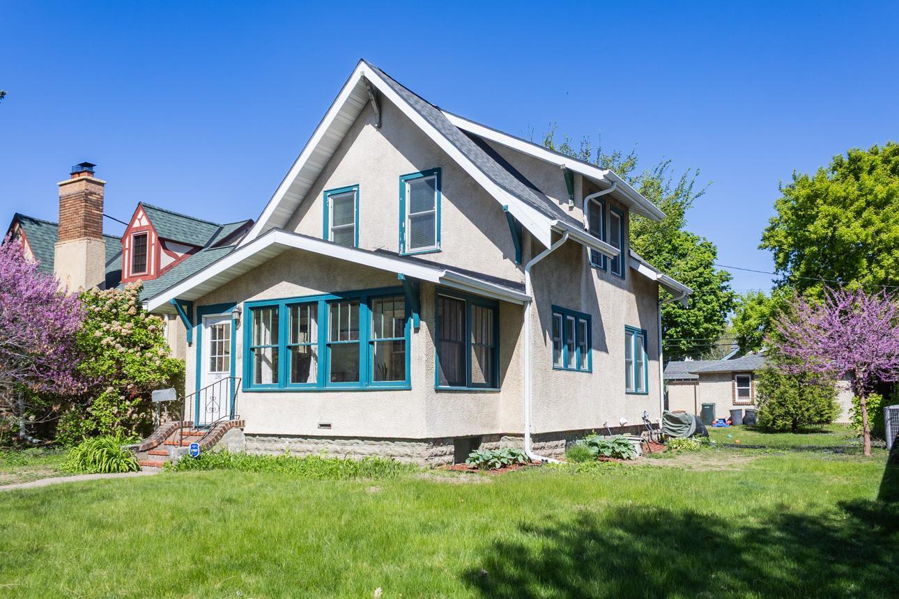 Property photo for 2941 44th Avenue S, Minneapolis, MN 55406