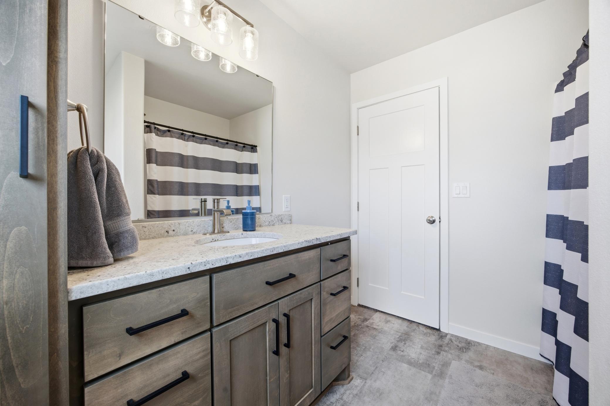 Full Bath - 2nd floor