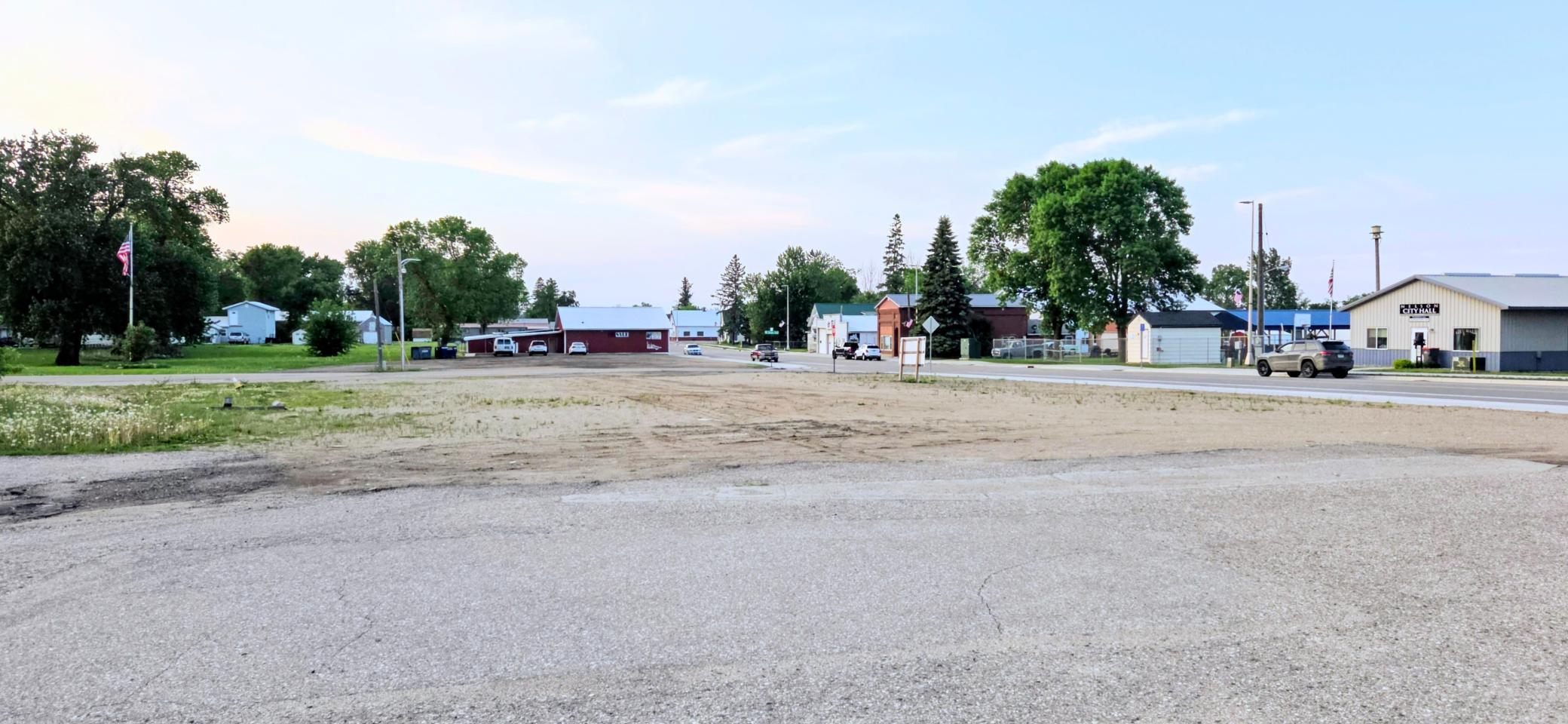 Lot facing North