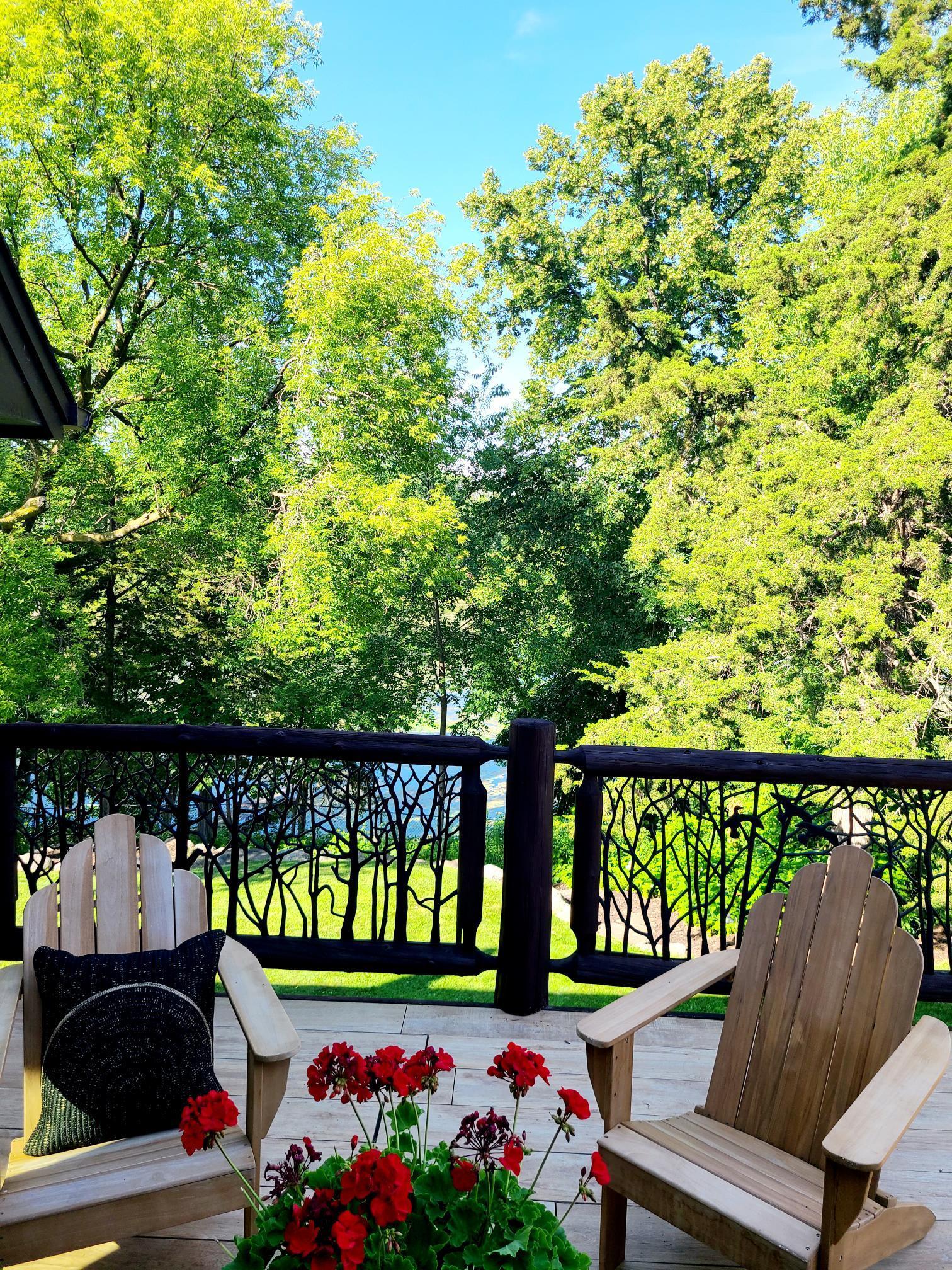 Relax and enjoy the lake's splendor in all seasons.