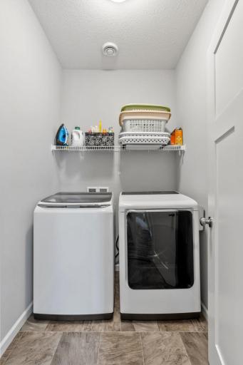 42-web-or-mls-712 South Creek Dr N-42.jpg