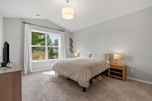 34-web-or-mls-712 South Creek Dr N-34.jpg