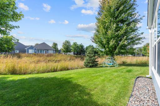 11-web-or-mls-712 South Creek Dr N-11.jpg