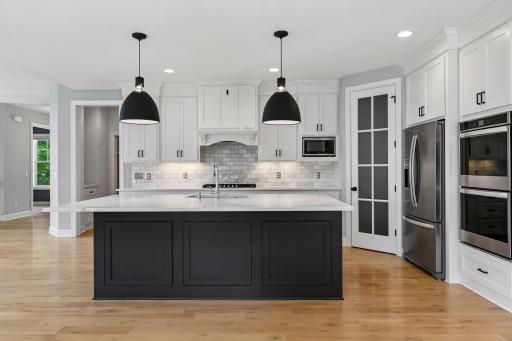 5996 Hermitage Trail, Mound, MN 55364