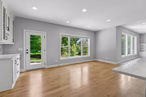 5996 Hermitage Trail, Mound, MN 55364