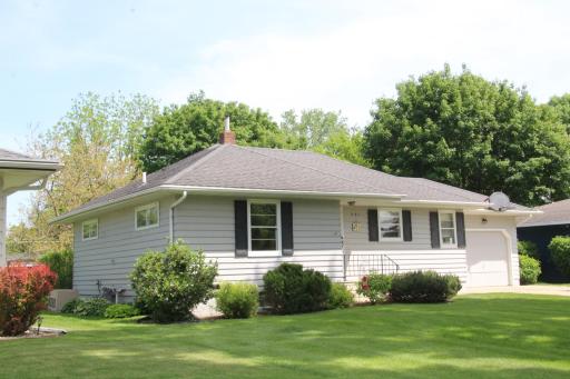 561 4th Street E, Hector, MN 55342