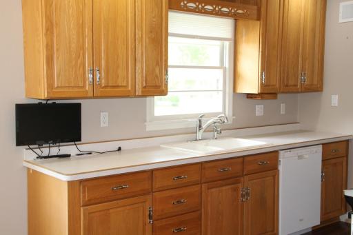 561 4th Street E, Hector, MN 55342