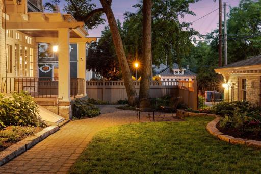 1790 Irving Avenue South - Spacecrafting - 0017.jpg