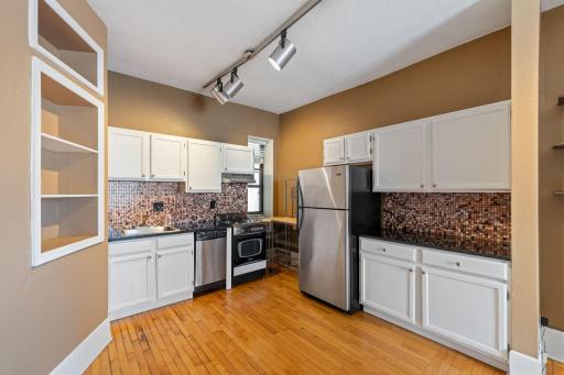 609 S 9th Street, 8, Minneapolis, MN 55404