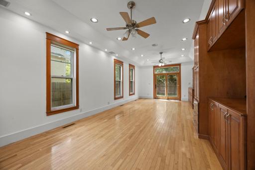 615 1st Street NW, Faribault, MN 55021