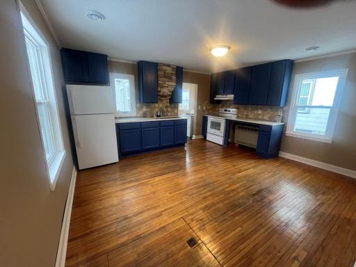 Kitchen Completely Redone with New Countertops!