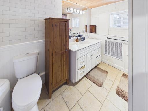 704 Getty Street S, Sauk Centre, MN 56378