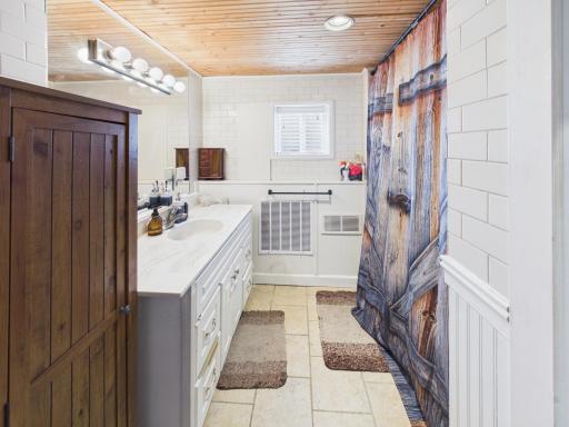 704 Getty Street S, Sauk Centre, MN 56378