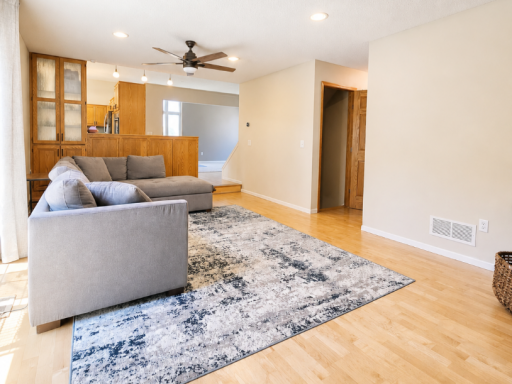 7001 46th Street N, Saint Paul, MN 55128