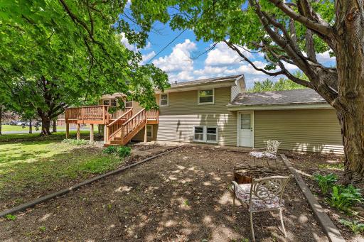 9311 47th Avenue N, Minneapolis, MN 55428