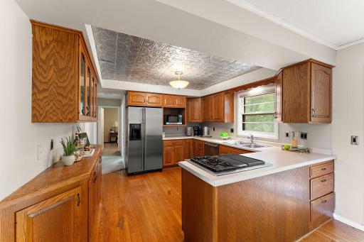 9311 47th Avenue N, Minneapolis, MN 55428