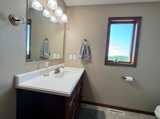 1798 Tiger Ridge Drive, Albert Lea, MN 56007
