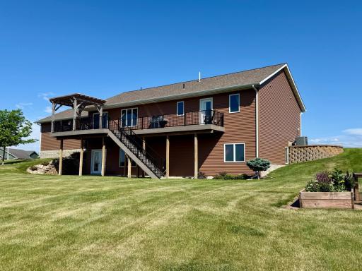 1798 Tiger Ridge Drive, Albert Lea, MN 56007