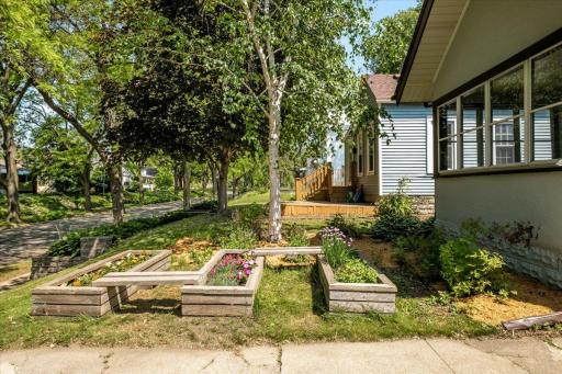 5233 44th Avenue S, Minneapolis, MN 55417