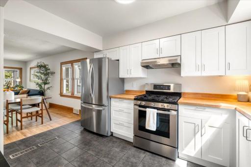 5233 44th Avenue S, Minneapolis, MN 55417