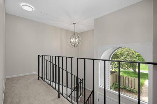 1159 Edgcumbe Road, Saint Paul, MN 55105