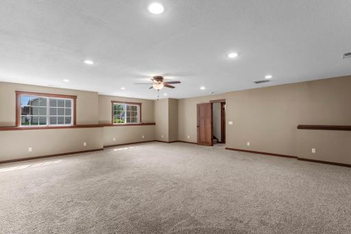 20945 Catalina Way, Farmington, MN 55024