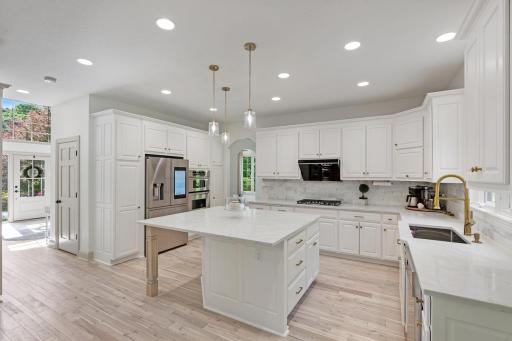 8562 French Curve, Eden Prairie, MN 55347