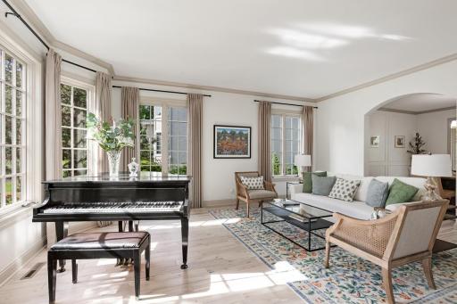 8562 French Curve, Eden Prairie, MN 55347