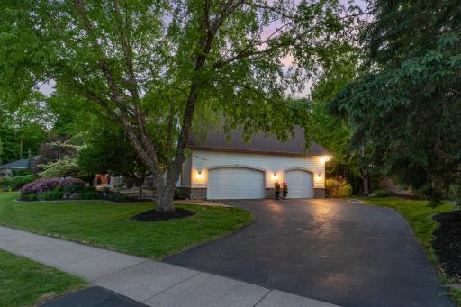 8562 French Curve, Eden Prairie, MN 55347