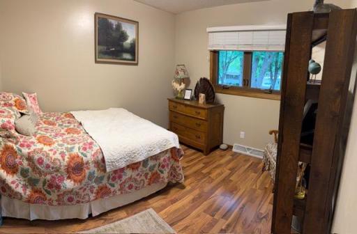725 S Gilman Avenue, Litchfield, MN 55355