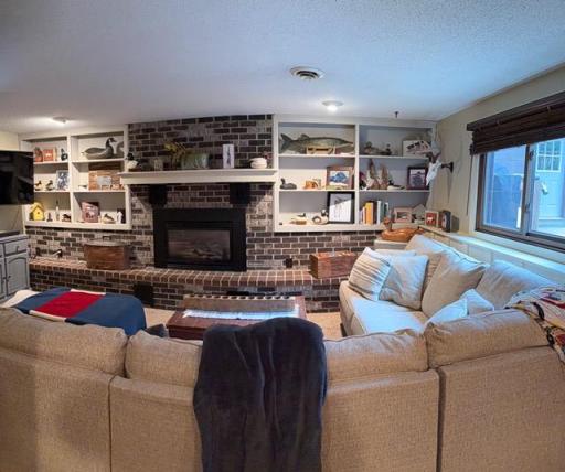 725 S Gilman Avenue, Litchfield, MN 55355