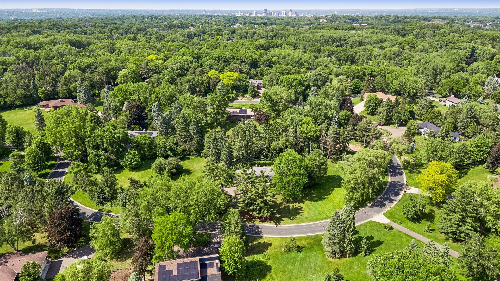 Conveniently close to downtown amenities and attractions