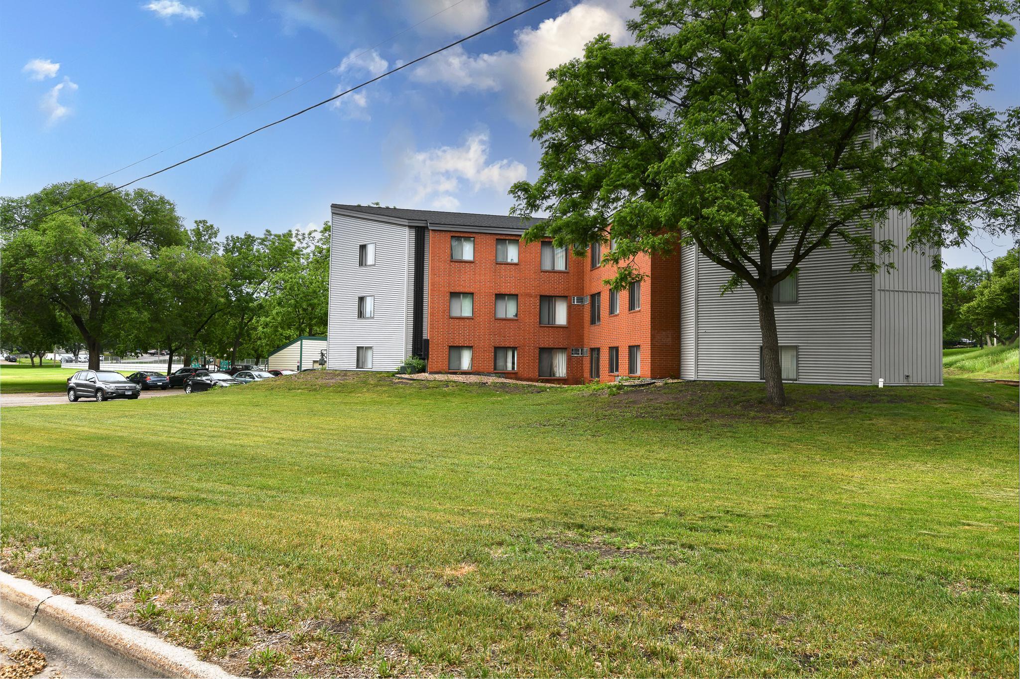 17 two-bedroom units, 6 three-bedroom units, and one 1-bedroom unit in addition to 1 efficiency