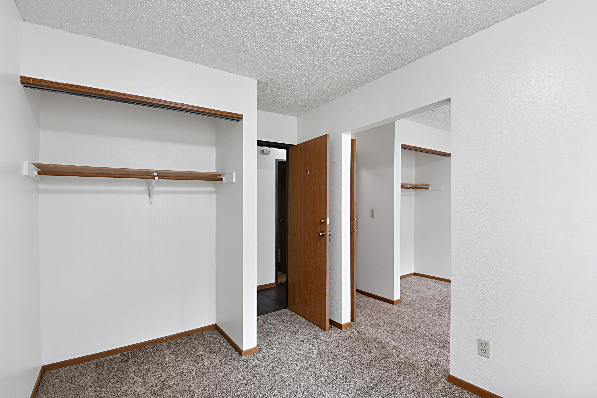 Big 2nd bedroom with double closet