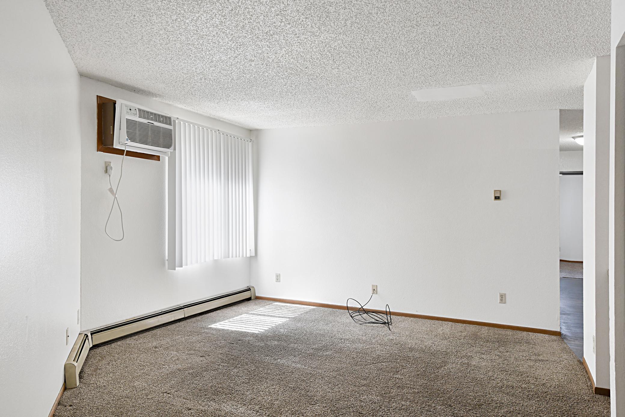Big living room with wall a/c