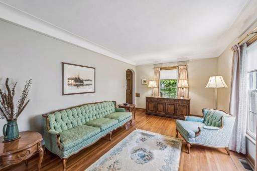 3353 Russell Avenue N, Minneapolis, MN 55412