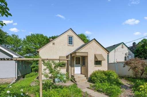 3353 Russell Avenue N, Minneapolis, MN 55412