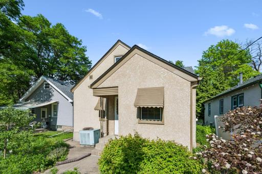 3353 Russell Avenue N, Minneapolis, MN 55412