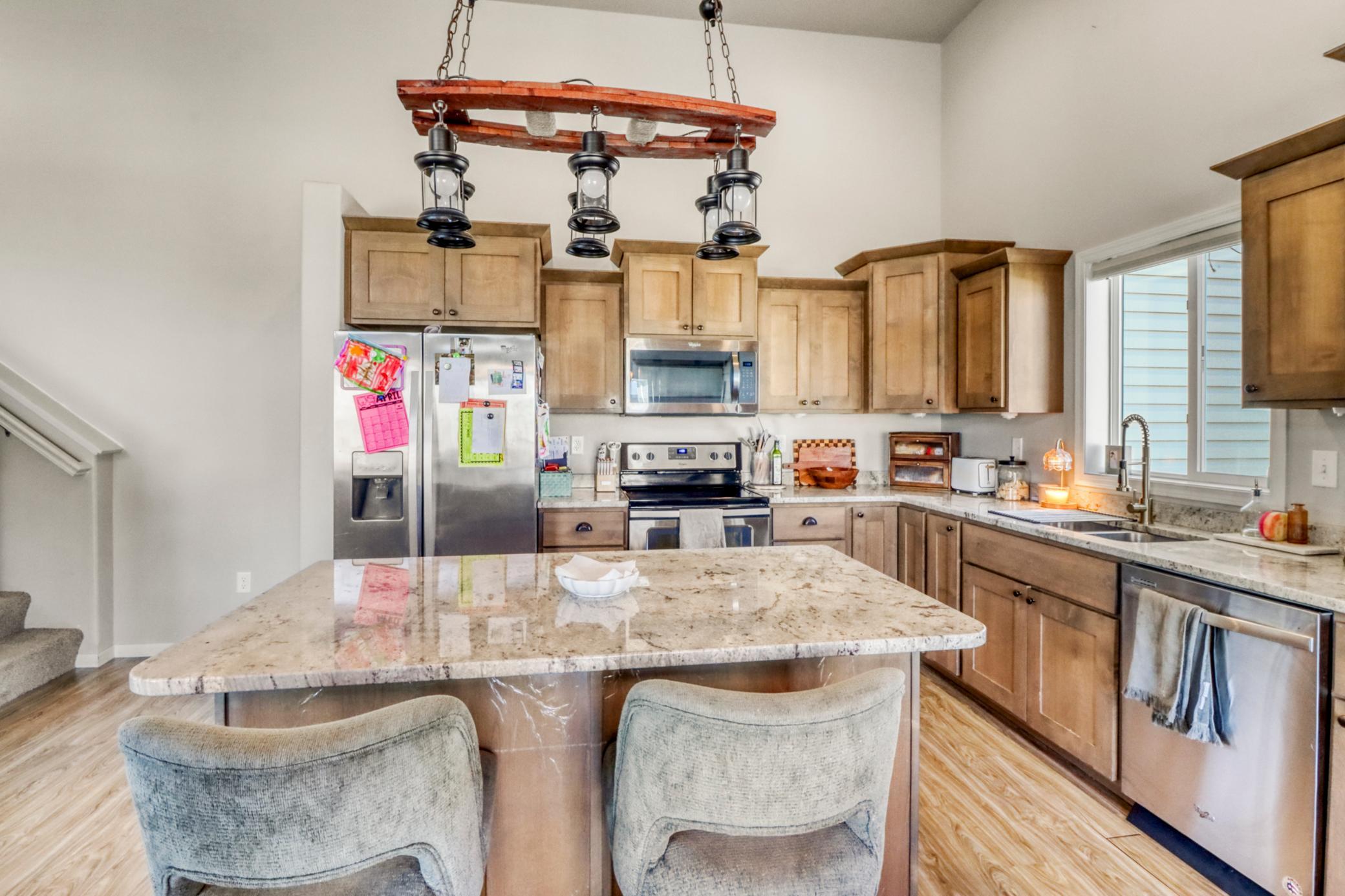 Kitchen1_3.JPG