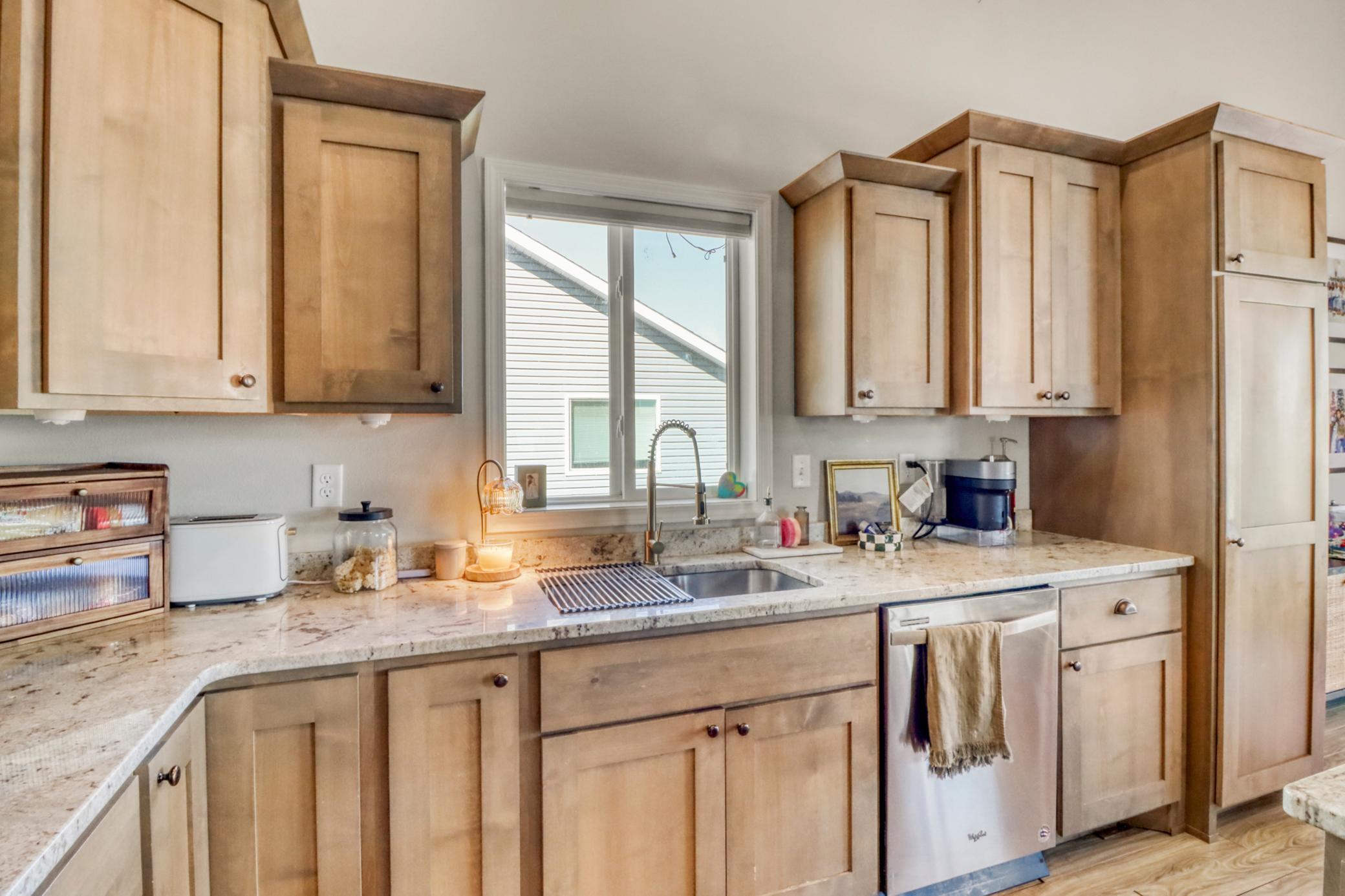Kitchen1_5.JPG