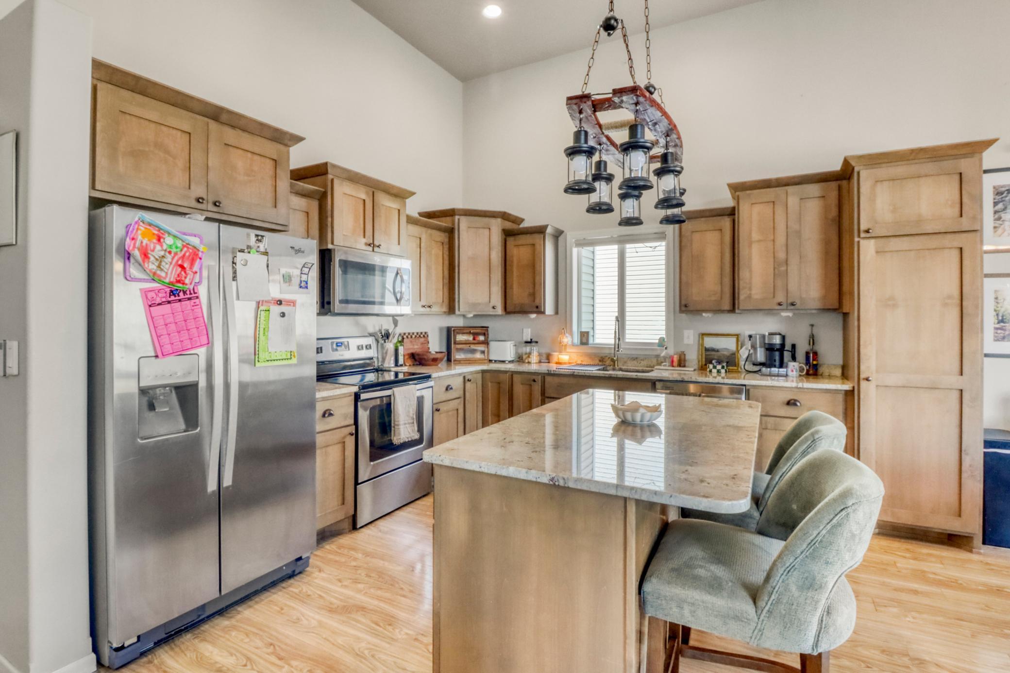 Kitchen1_6.JPG