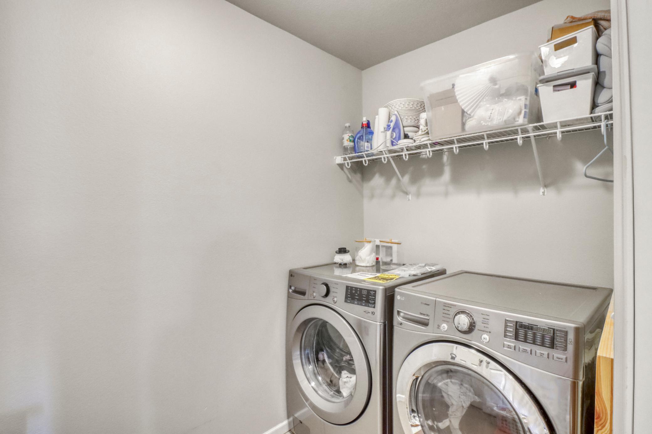 Laundry1_1.JPG