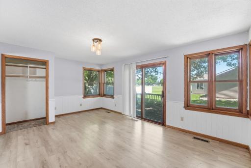 1413 12th Street SE, Willmar, MN 56201