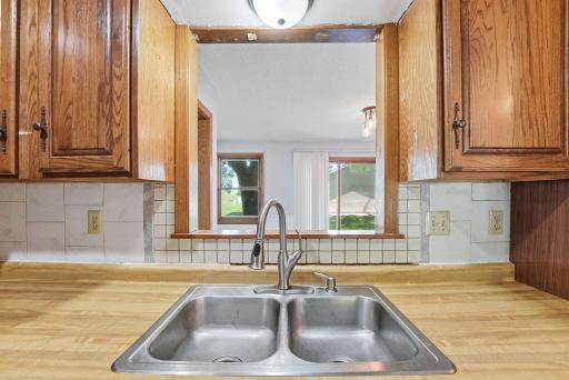 1413 12th Street SE, Willmar, MN 56201
