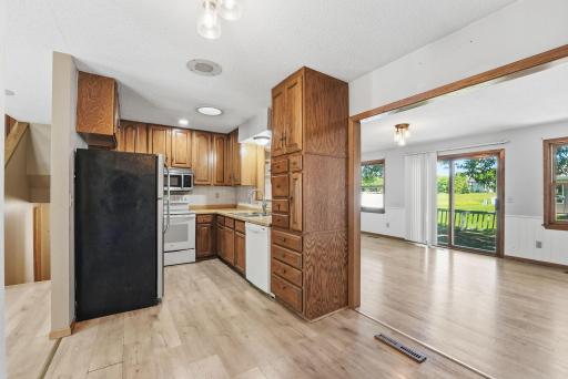 1413 12th Street SE, Willmar, MN 56201