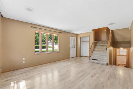 1413 12th Street SE, Willmar, MN 56201
