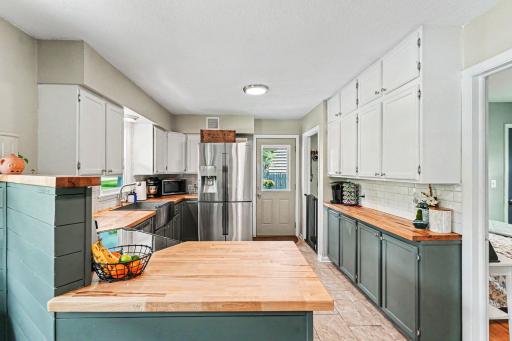 531 Locust Street, Chaska, MN 55318