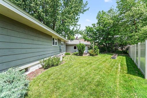 531 Locust Street, Chaska, MN 55318