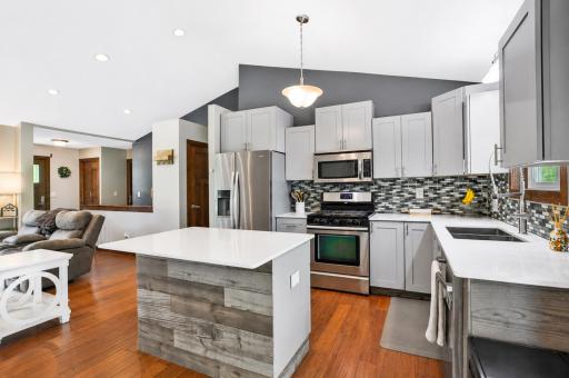 2040 Greenwood Drive, Owatonna, MN 55060